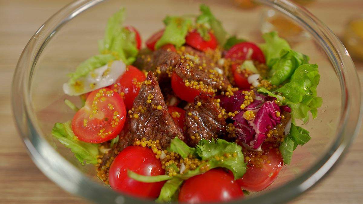 Теплый салат с телятиной и горчицей – рецепт приготовления