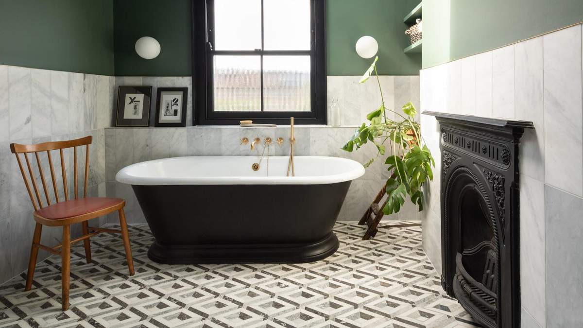 Отдельно стоящая ванна: 5 примеров интерьера от дизайнеров