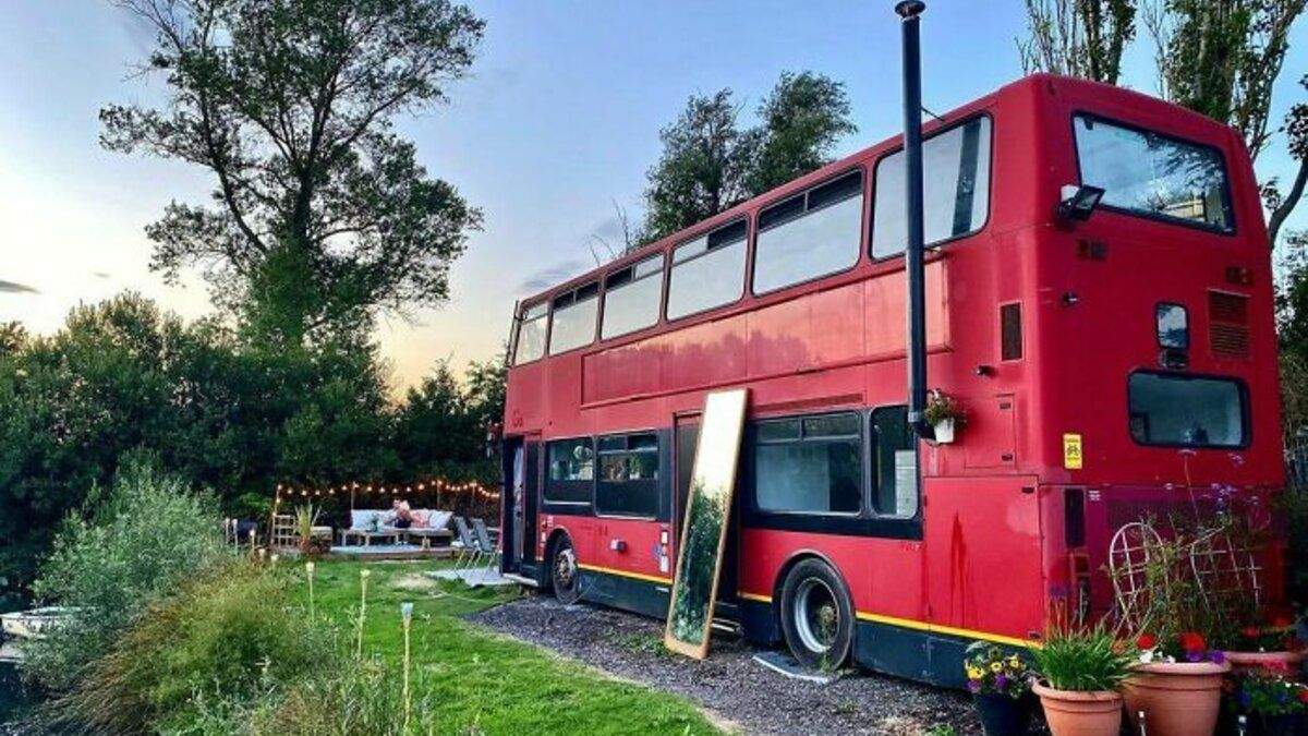 Лондонский автобус: пара сделала в нем стильную квартиру