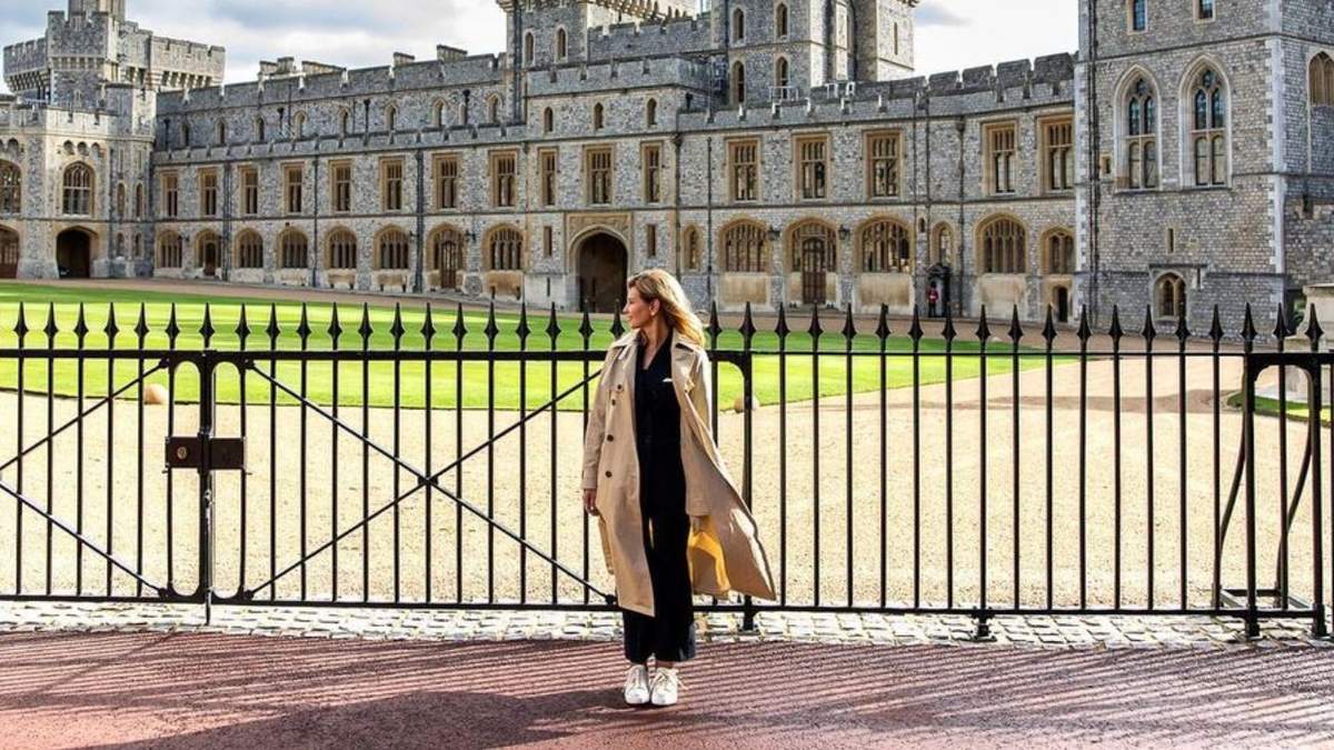 Олена Зеленська пояснила, чому любить взувати кросівки на зустрічі 