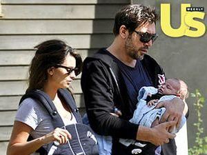 Первое фото сына Пенелопы Крус и Хавьера Бардема Первое фото сына Пенелопы Крус и Хавьера Бардема