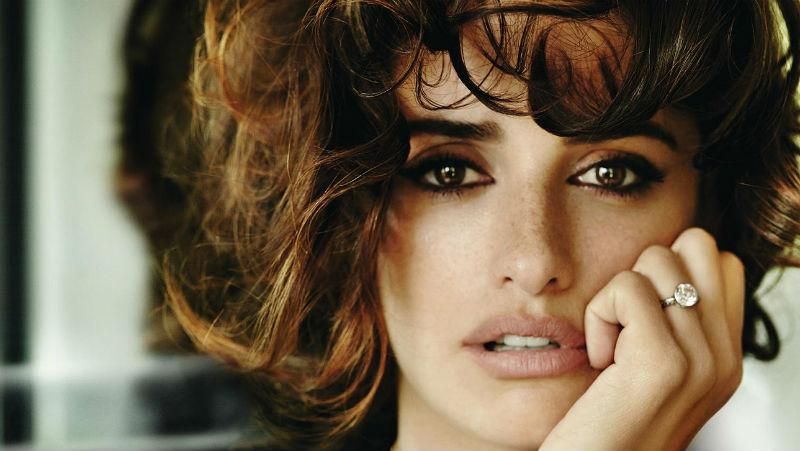 Пенелопа Крус шокировала абсолютно лысой головой Пенелопа Крус шокировала абсолютно лысой головой