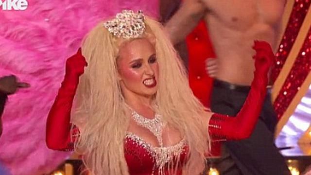 Невеста Кличко шокировала публику откровенным образом Невеста Кличко шокировала публику откровенным образом