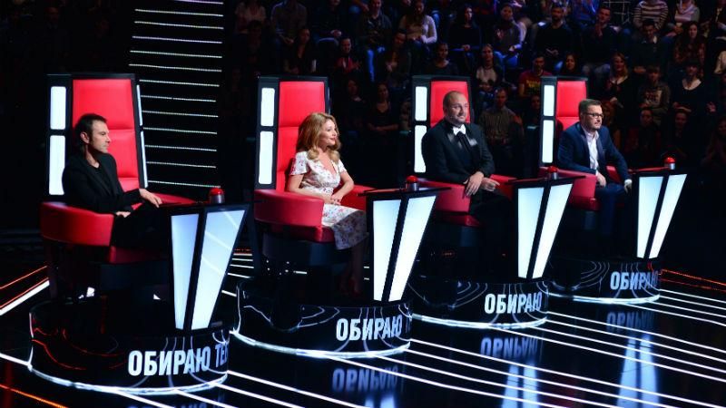 Порошенко посетил "Голос страны" с обещаниями: смешное видео покоряет сеть Порошенко посетил "Голос страны" с обещаниями: смешное видео покоряет сеть