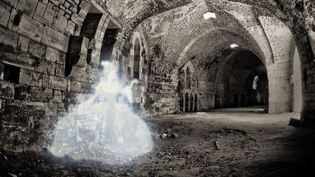 Привиди чекають: топ-8 наймоторошніших замків Західної України, де можна зустріти Хелловін