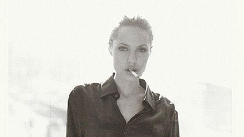 Фотограф показал ранее неизвестные снимки Джоли и супермоделей 90-ых