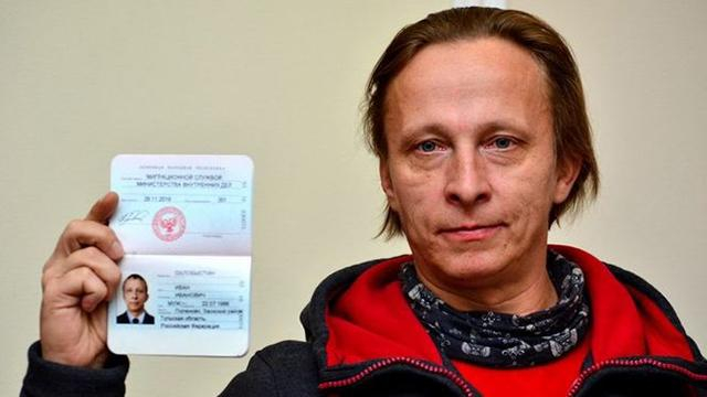 Фотофакт: скандальний Охлобистін отримав паспорт "ДНР"