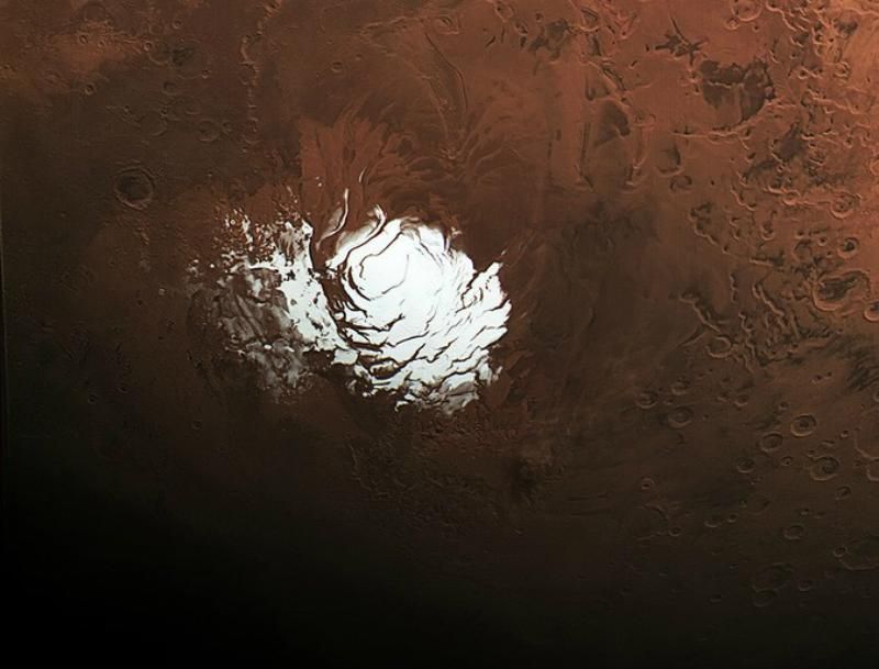 NASA направило фотографию первого дня марсианской зимы со снегом