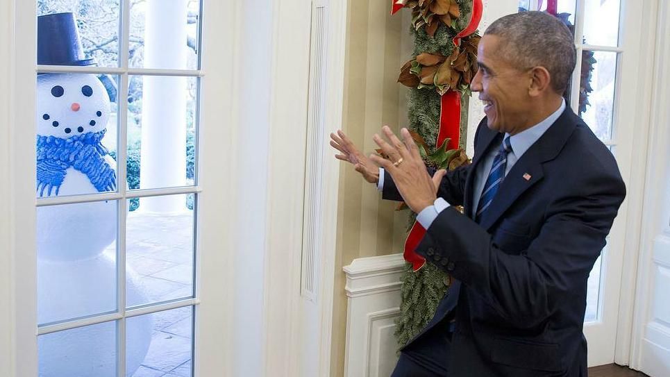 Как снеговики пугали Обаму в Белом доме: появились фото