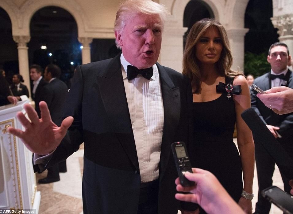 Трамп в компании звезд с шиком отпраздновал Новый год Трамп в компании звезд с шиком отпраздновал Новый год