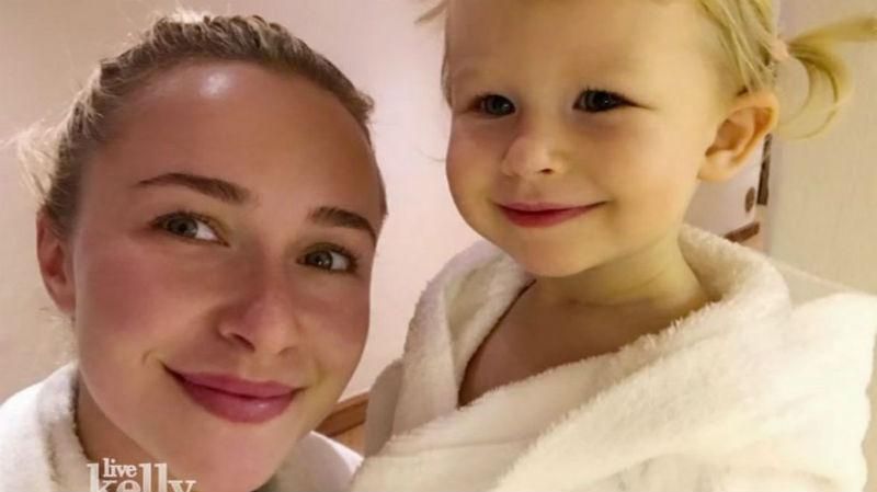 Невеста Кличко жалуется, что их дочь говорит с сильным русским акцентом Невеста Кличко жалуется, что их дочь говорит с сильным русским акцентом