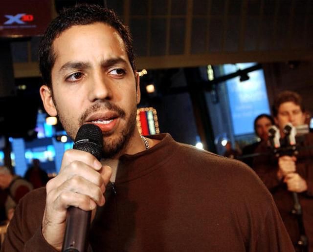 Известный фокусник из США случайно прострелил себе рот Известный фокусник из США случайно прострелил себе рот