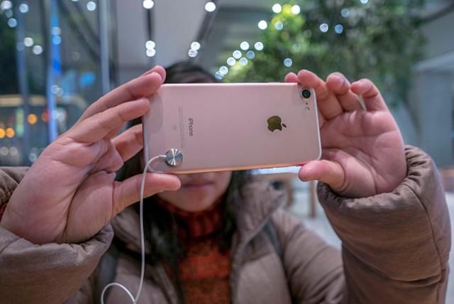 Україна – одна з країн, де продаються найдешевші iPhone Україна – одна з країн, де продаються найдешевші iPhone