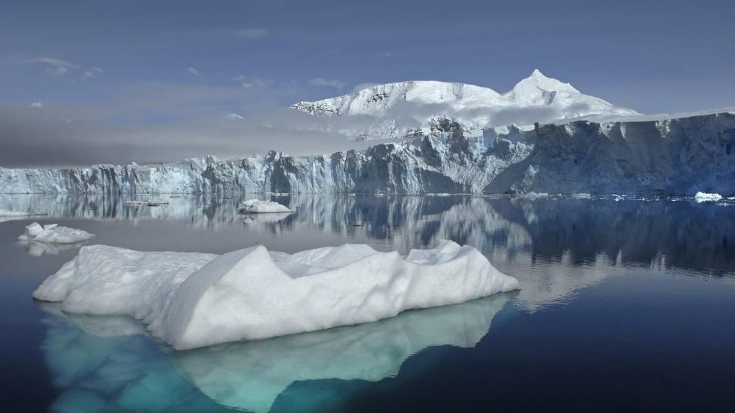 В Антарктиде откололся еще один гигантский айсберг