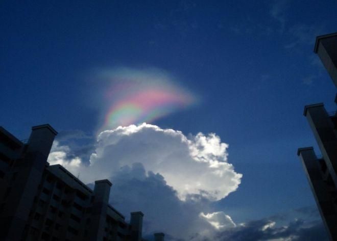 В Сінгапурі виникло надзвичайне природнє явище: з'явилися фото В Сінгапурі виникло надзвичайне природнє явище: з'явилися фото