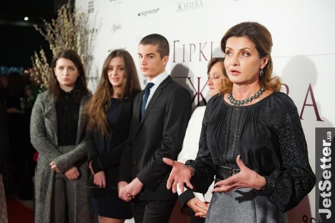 Зіркові гості на прем'єрі стрічки "Гіркі жнива": опубліковані фото Зіркові гості на прем'єрі стрічки "Гіркі жнива": опубліковані фото