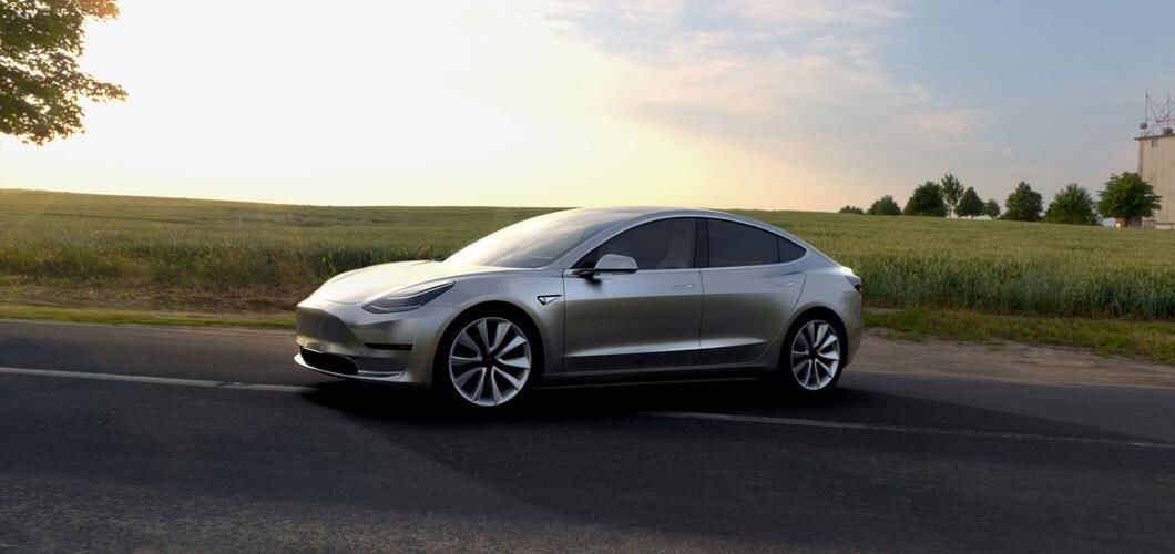 Когда начнут производить Tesla Model 3: объявлена дата