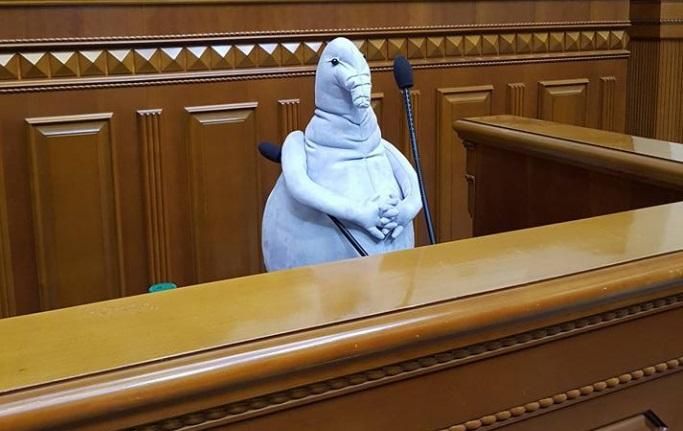 Чекає, коли Березу попустить: як соцмережі зреагували на Почекуна в Раді Чекає, коли Березу попустить: як соцмережі зреагували на Почекуна в Раді