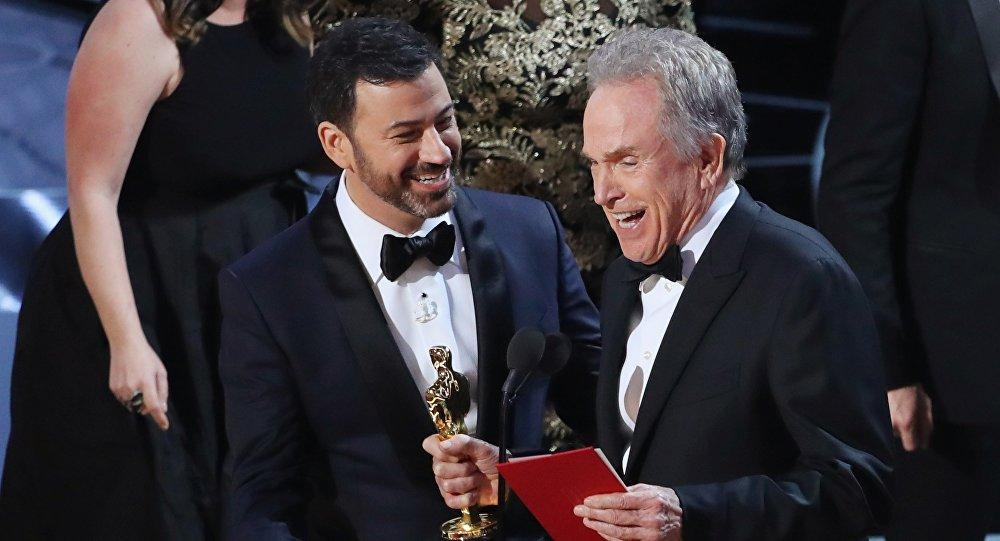 Виновники провала на "Оскар" наняли охрану из-за угроз