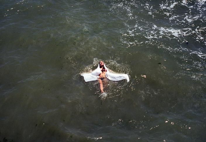 Украинка покорила британское издание откровенными фото (18+) Украинка покорила британское издание откровенными фото (18+)