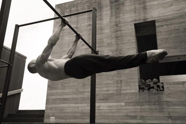 Джейсон Стейтем знявся для відомого чоловічого глянцю: опубліковано фото Джейсон Стейтем знявся для відомого чоловічого глянцю: опубліковано фото