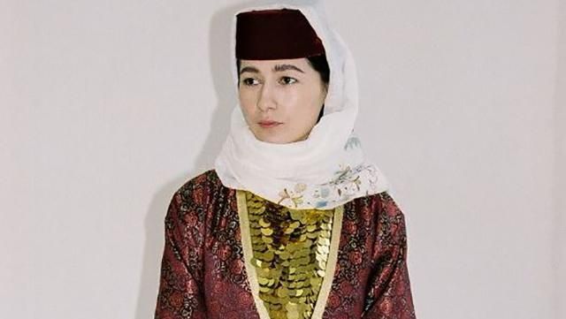 Vogue опубликовал фото крымских татарок в аутентичной одежде
