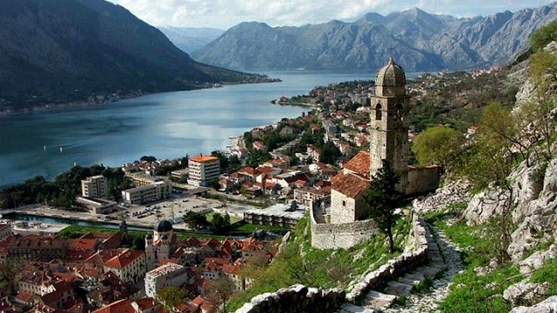 З квітня українці зможуть відвідувати ще одну країну без віз З квітня українці зможуть відвідувати ще одну країну без віз