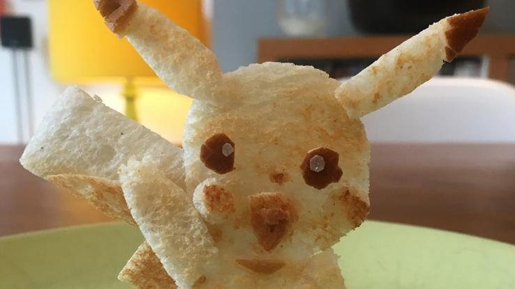 Как скульптуры из хлеба лечат аллергию девочки