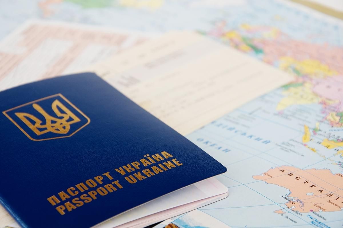 Сколько стран может посетить украинец без визы: интересная статистика