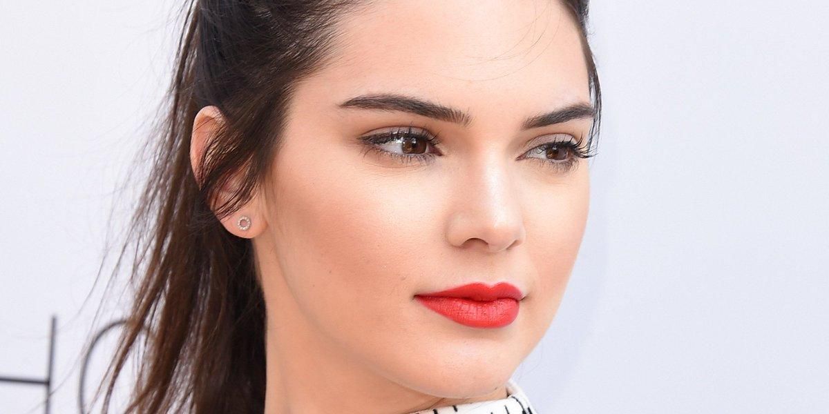 После Ким Кардашьян злоумышленники ограбили ее сестру После Ким Кардашьян злоумышленники ограбили ее сестру