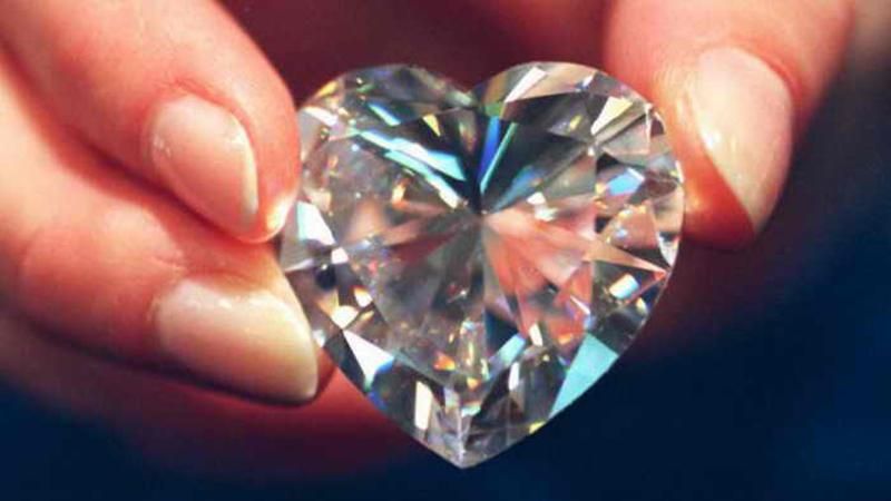 Один з найбільших в світі алмазів знайшли у Африці 
