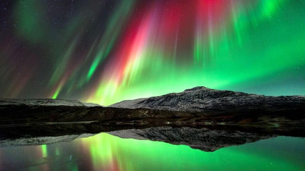 Дивовижне полярне сяйво з космосу: NASA оприлюднило відео Дивовижне полярне сяйво з космосу: NASA оприлюднило відео