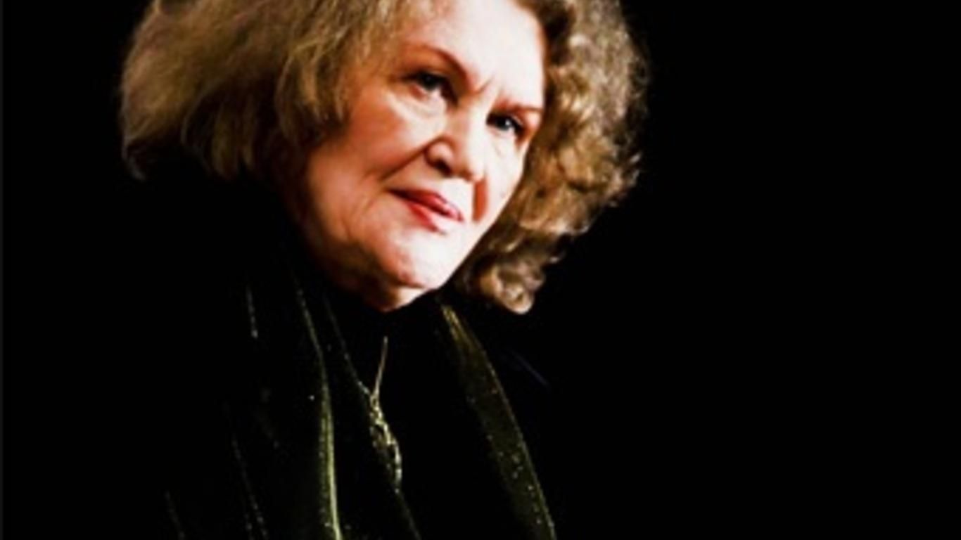 Сила слова: топ-7 метких стихов Лины Костенко Сила слова: топ-7 метких стихов Лины Костенко