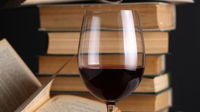 Мохіто для Хемінгуея та вино для Остін: опубліковані улюблені напої письмеників