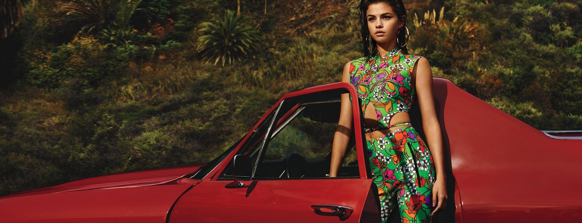 Селена Гомес снялась в симпатичной фотосессии для глянца