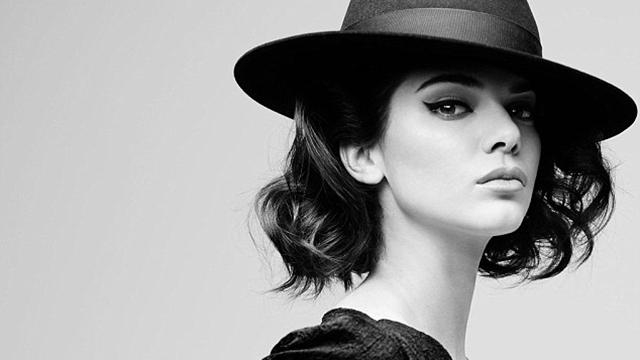 Кендалл Дженнер позировала в прозрачном белье для глянца: фото, видео 18+ 