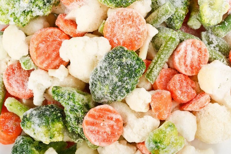 Вчені розкрили неймовірну правду про заморожені овочі