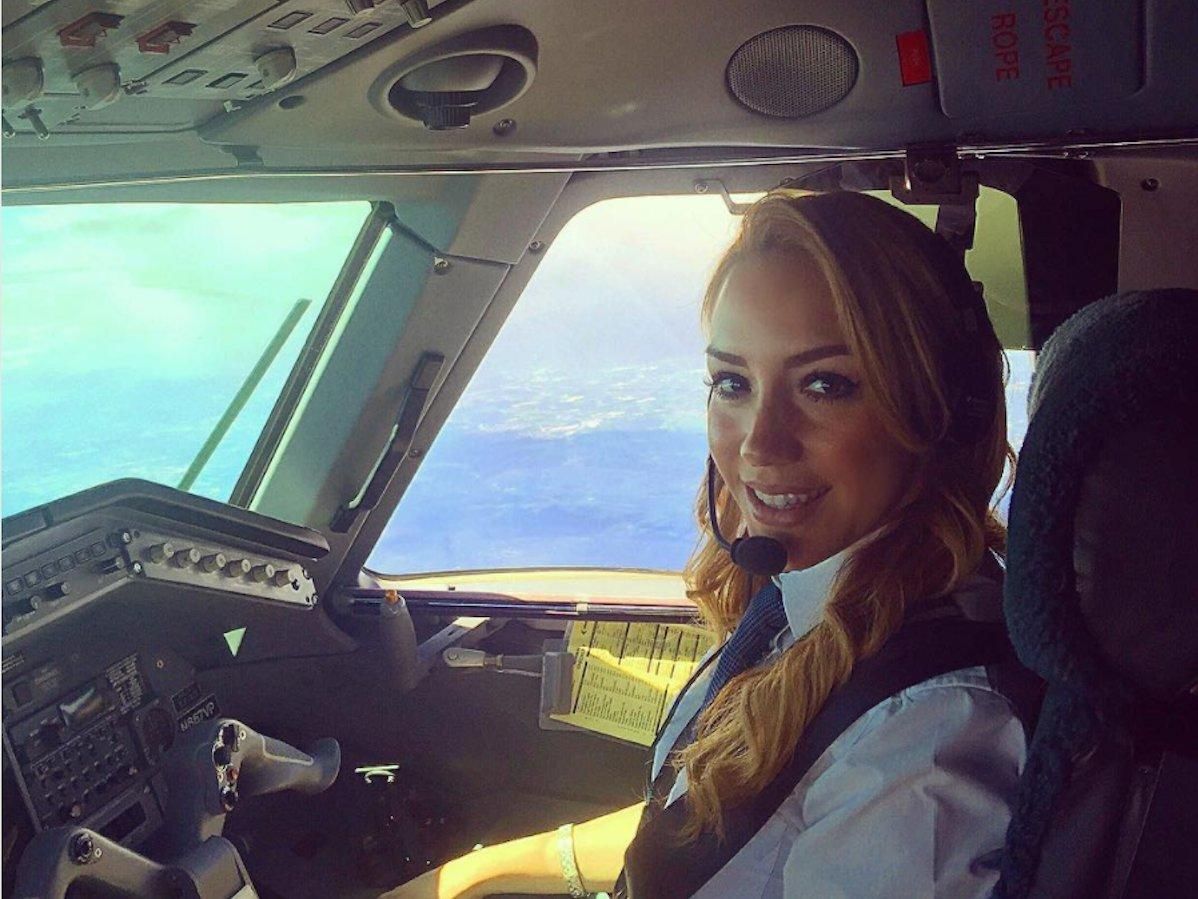 Не женское дело: девушки-пилоты развенчивают популярный миф