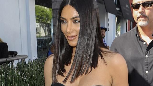 Кім Кардашян вразила фанів новим образом: з’явились фото Кім Кардашян вразила фанів новим образом: з’явились фото