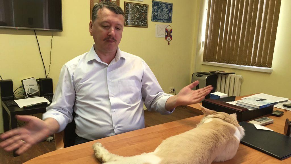 Чмо ганебне, – уособлення російської агресії про померлого Євтушенка Чмо ганебне, – уособлення російської агресії про померлого Євтушенка