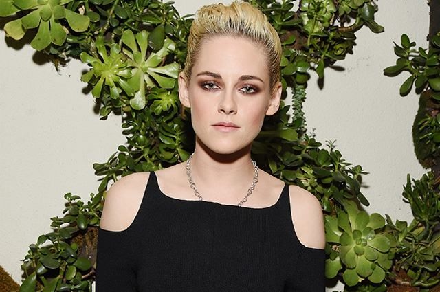 Крістен Стюарт станцювала у новій рекламі Chanel Крістен Стюарт станцювала у новій рекламі Chanel