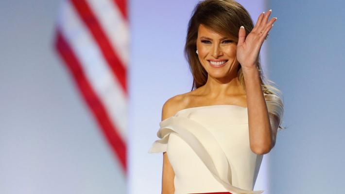 В Белом доме сделали первый официальный портрет Мелании Трамп: фото В Белом доме сделали первый официальный портрет Мелании Трамп: фото