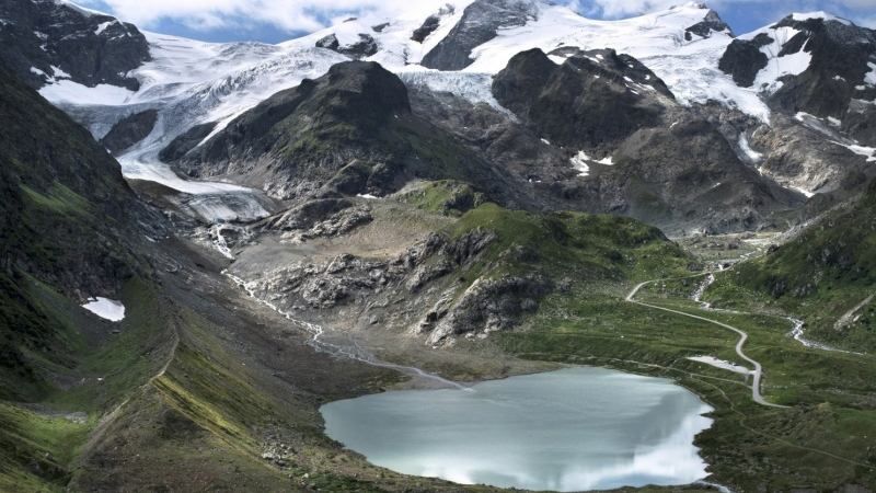 Як на місці льодовиків зеленіє трава: глобальне потепління у фото та відео
