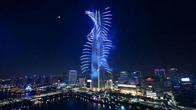 Як в Південній Кореї з розмахом відкривали вражаючий хмарочос Як в Південній Кореї з розмахом відкривали вражаючий хмарочос