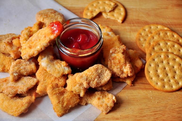 Американец собрал 2 миллиона ретвитов ради фастфуда и не собирается останавливаться