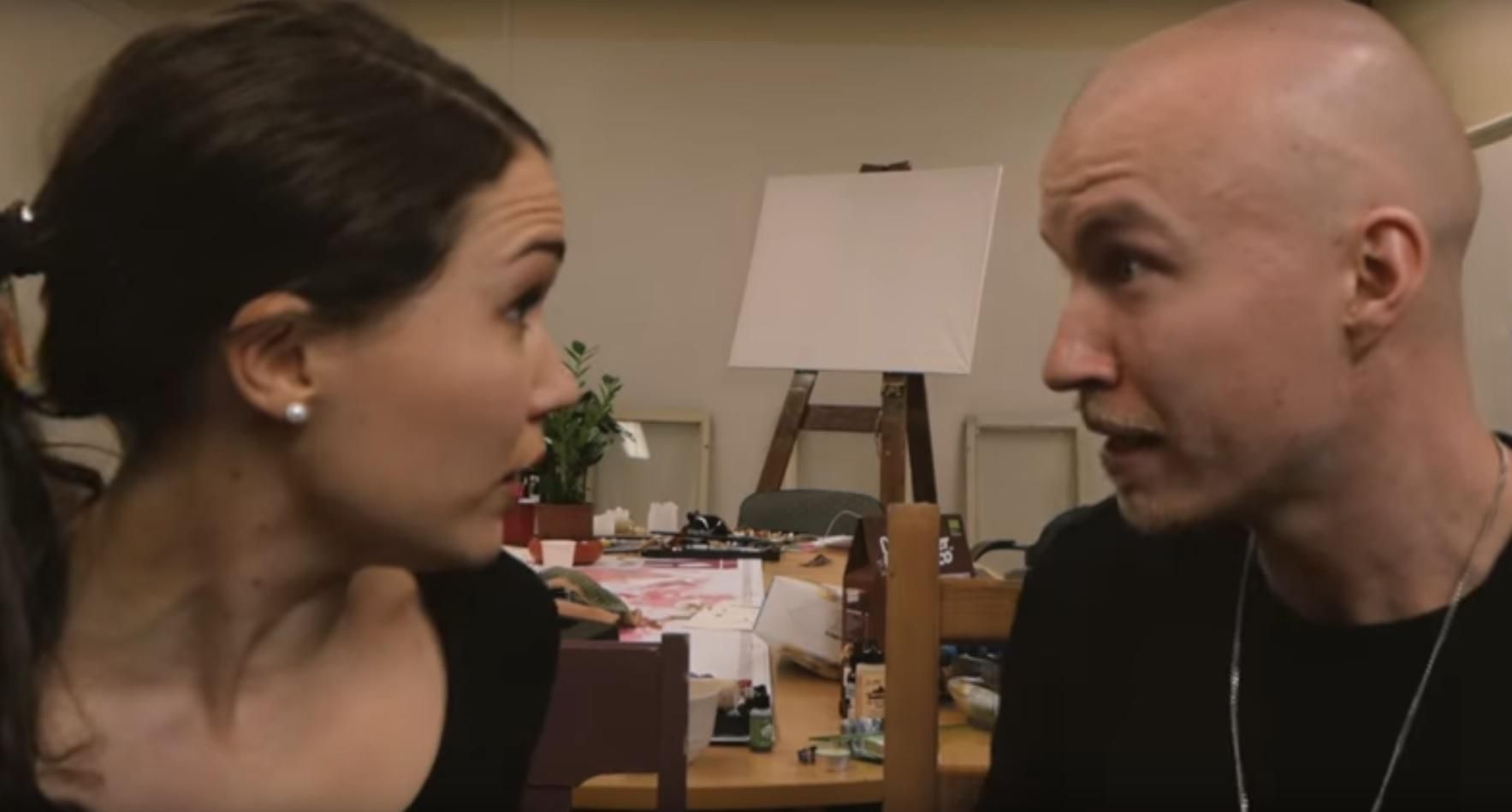 Два черевомовці "помінялись" голосами і заплутали глядачів: кумедне відео Два черевомовці "помінялись" голосами і заплутали глядачів: кумедне відео