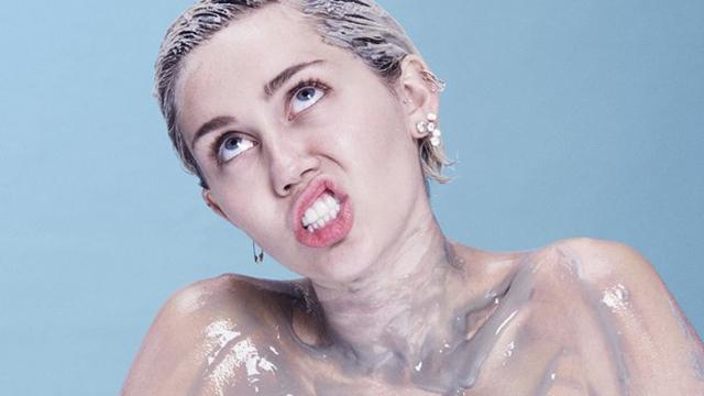 В сеть слили обнаженные фото известной певицы (18+)