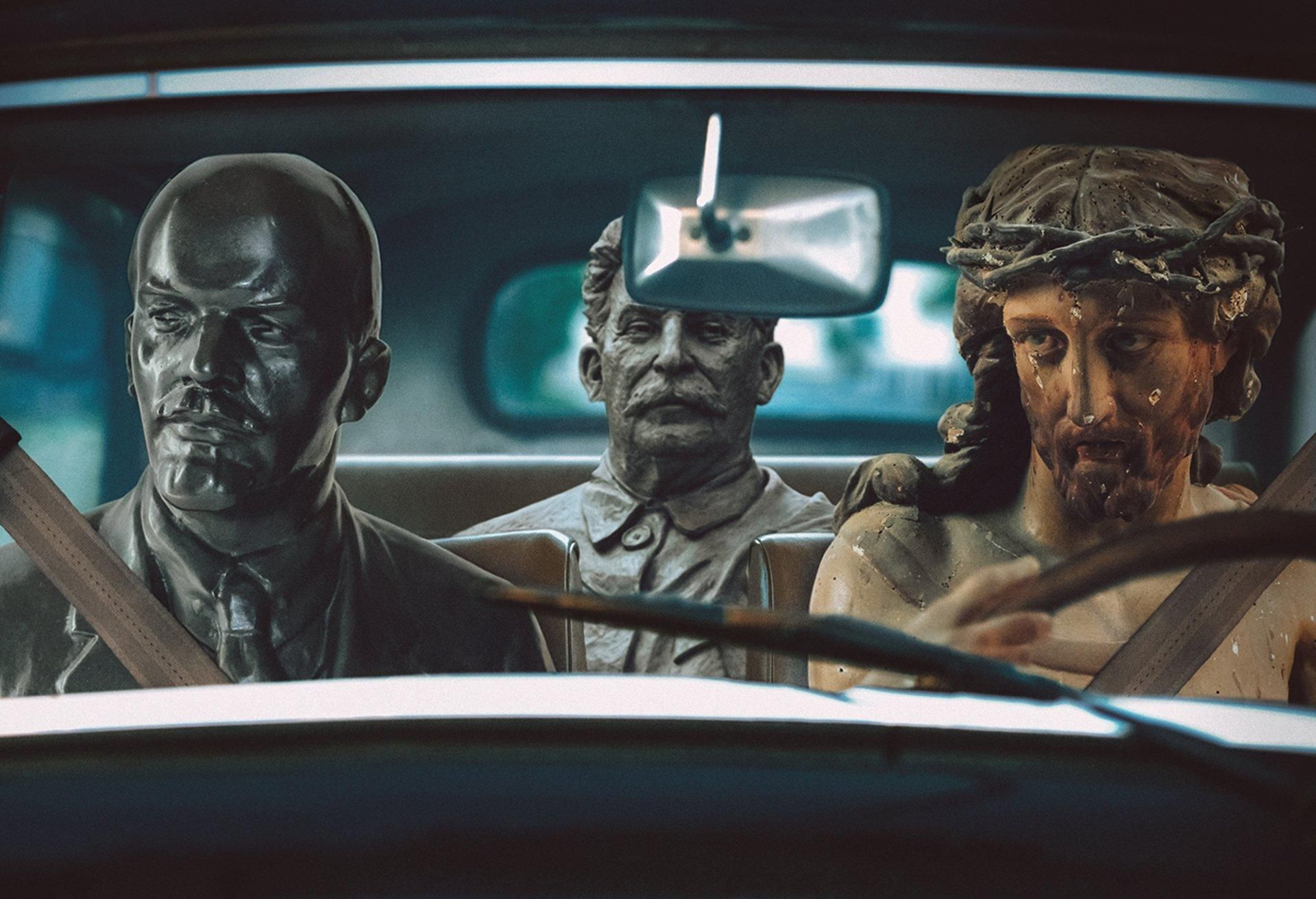 Потерянный дом: красноречивые коллажи об аннексии Крыма Потерянный дом: красноречивые коллажи об аннексии Крыма