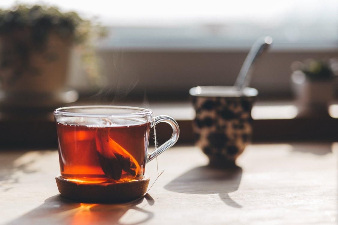 Забудьте про окріп: вчені розповіли, як правильно заварювати чай
