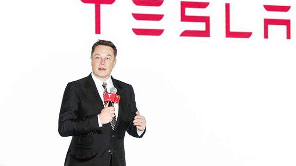 Tesla осенью представит неожиданную новинку